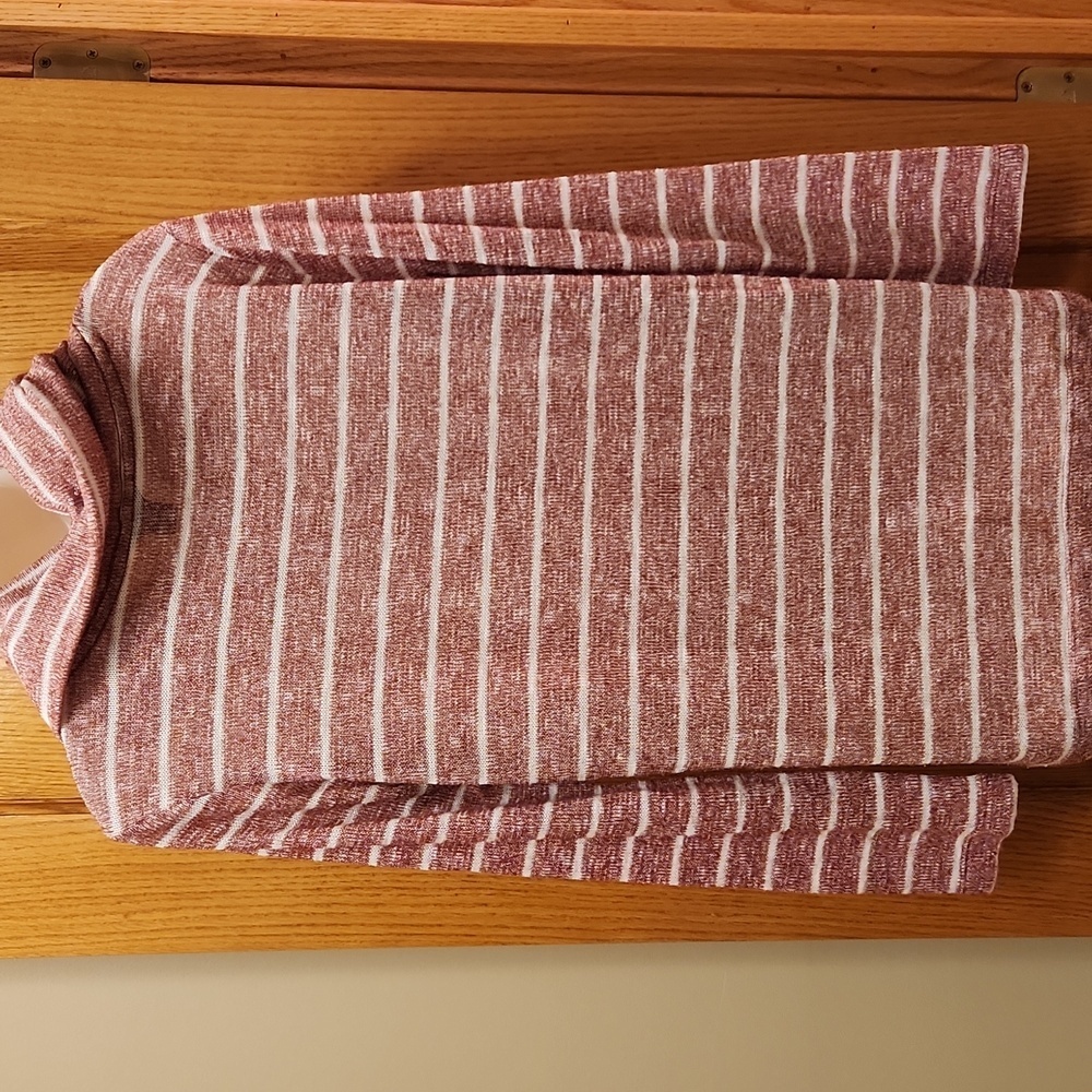 Eddie Bauer Red and White Cowl Neck Sweater - Picture 2 of 10